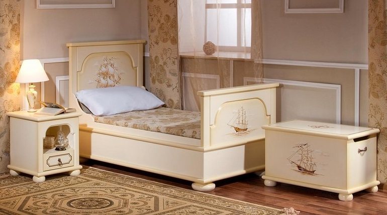 Мебель в детскую из массива