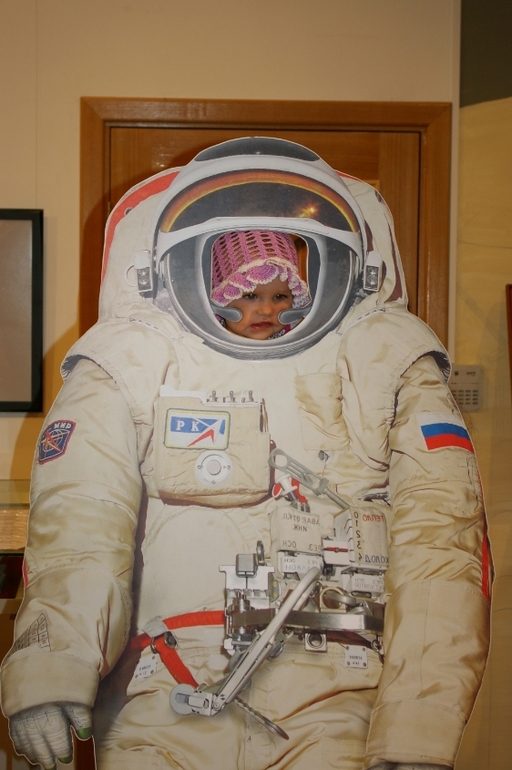 Немного наших почти совсем летних фоток:)