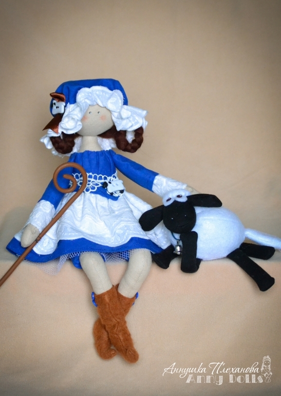 Пастушка Мэгги и овечка Молли