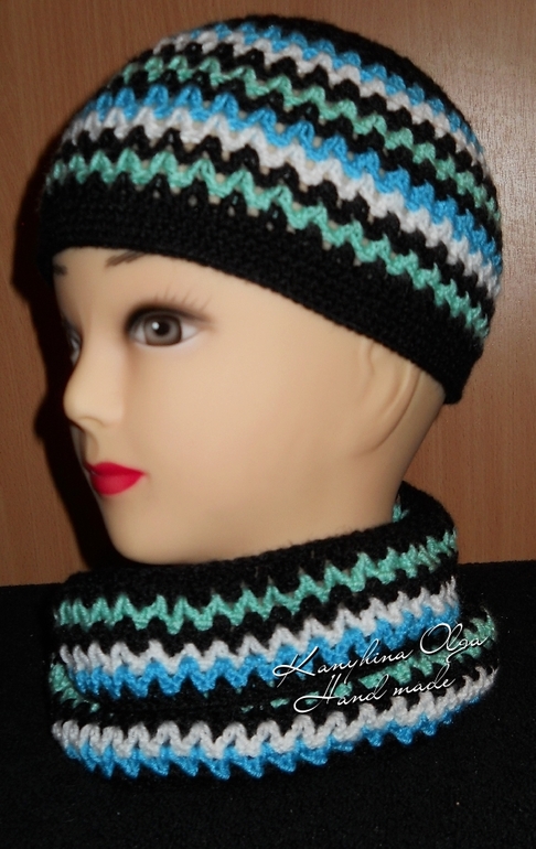 Шапочка для мальчика "Цветной зиг-заг"