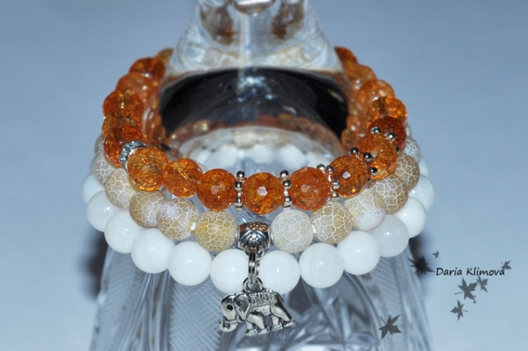 Сеты браслетов из натуральных камней.