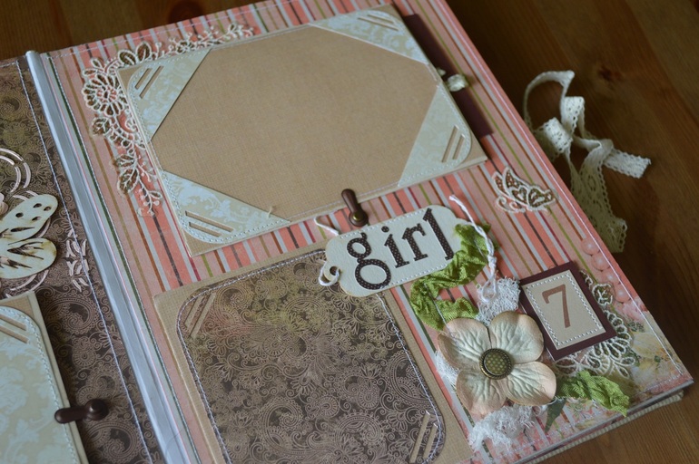 Альбом первого годика для Вареньки