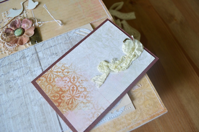 Альбом первого годика для Вареньки