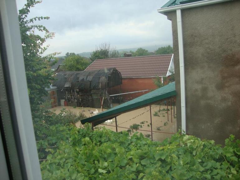 Наводнение у нас дома и на улице