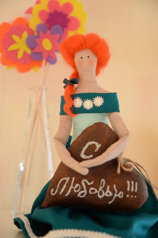 пошилась новая девочка