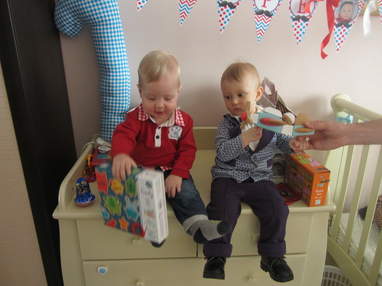 Вот и стали мы на год взрослее - причем все!