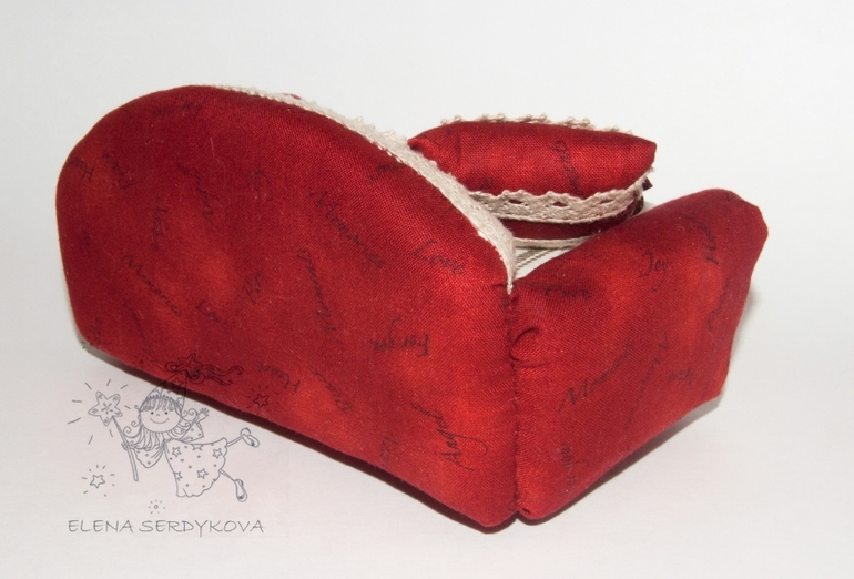 диван для кукол