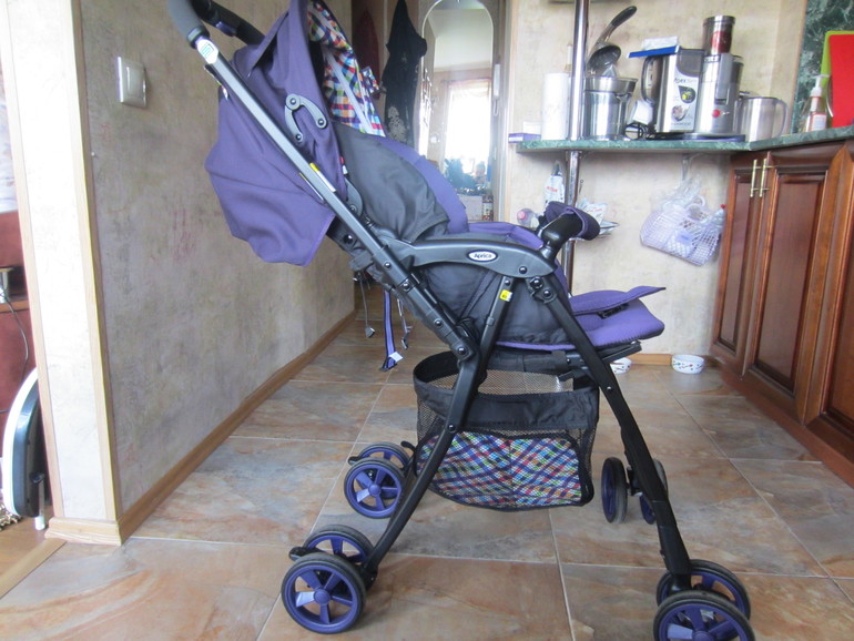Продаю прогулочную коляску Aprica Air Ria Фиолетовый цвет