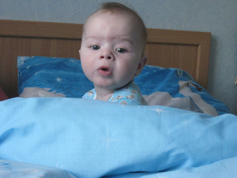 Полукруглая дата - 6 месяцев сынишке! )))