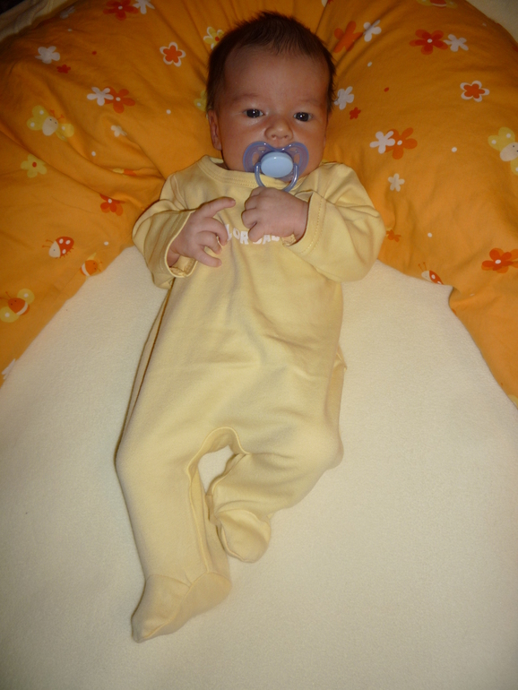 Первый Месяц