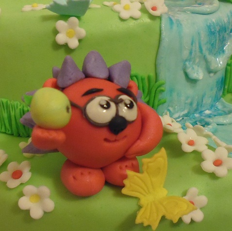 Торт "Смешарики с подарками"