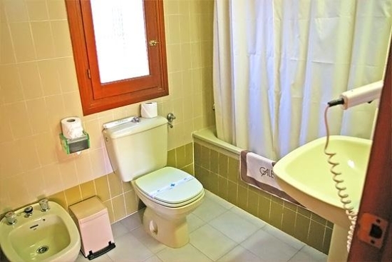 Дом отдыха с общим бассейном на 4 человекa в Кальпе, нa Коста Бланкe, в Испании.