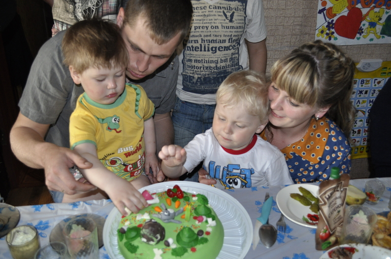 Наше двухлетие!!! Совсем маленькие, но уже такие большие сыночки)))