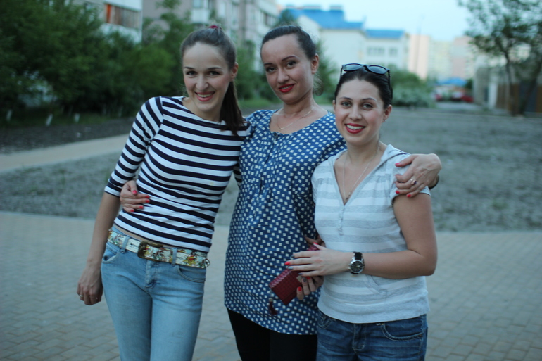 Угадайте сколько кому лет)