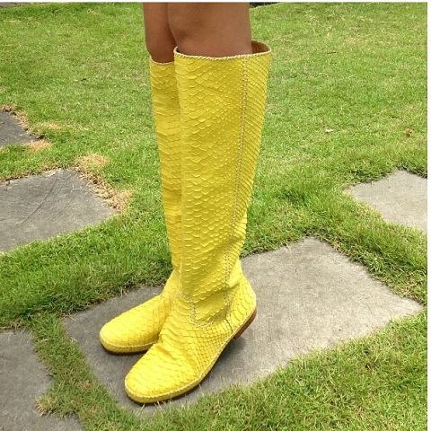 Изделия ручной работы из кожи питона, ската, крокодила и др.