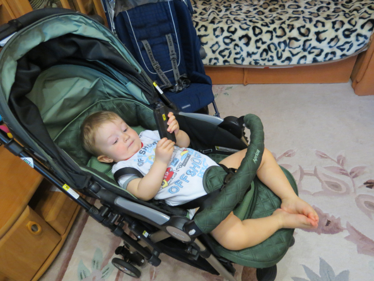 Примерка летних колясок) Мои любимые Макларен БМВ и Априка Сорария Премиум)