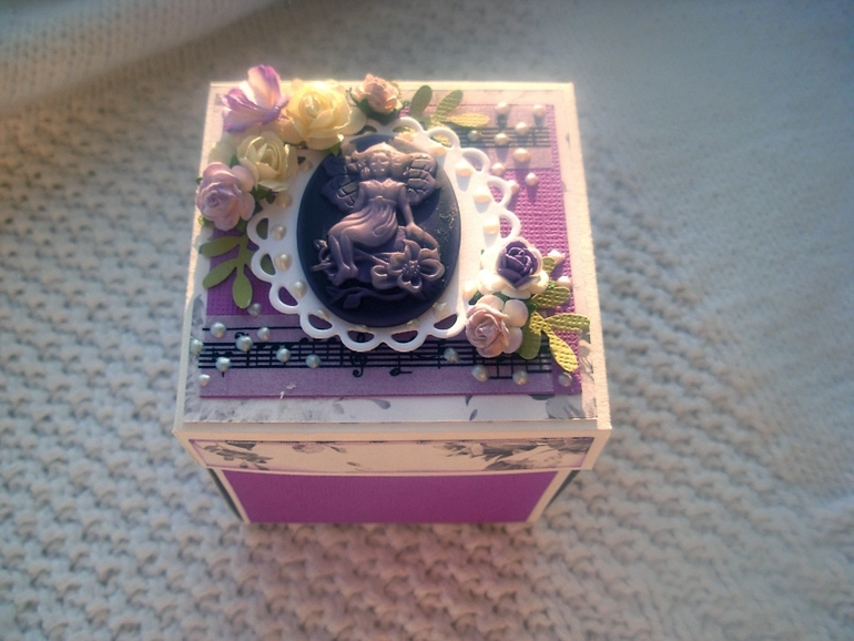 Коробочка с сюрпризом!