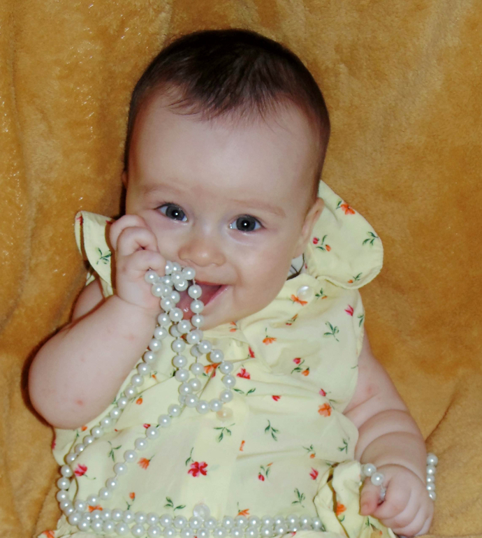 Нам пол годика