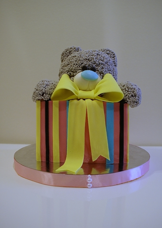 Торт мишка в коробке!