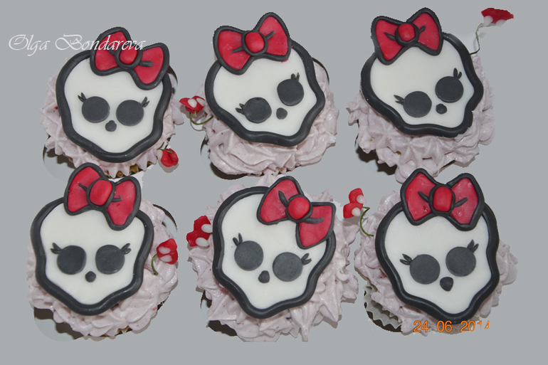 Монстрики:)