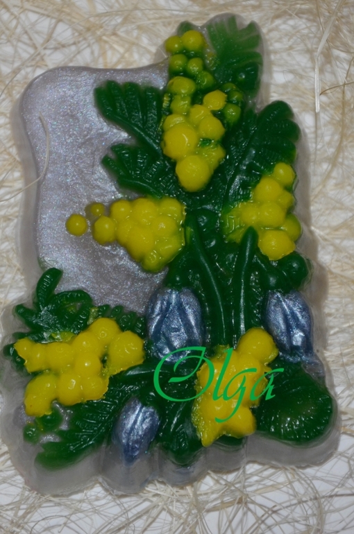 На весенний праздник.