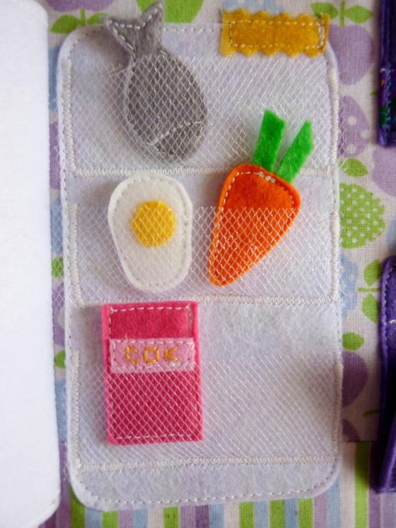 Кукольный домик-сумочка.