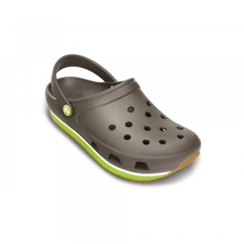 Crocs все по 900 руб.