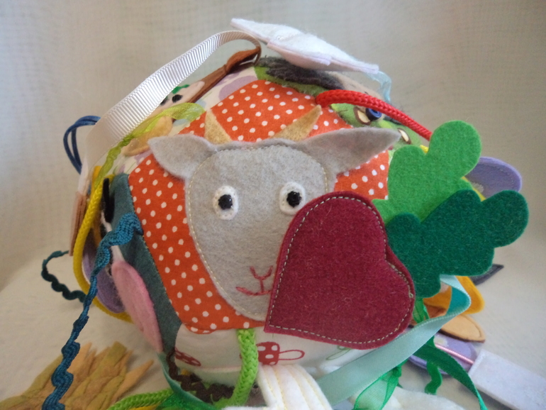 Развивающий мячик "Кто что ест"