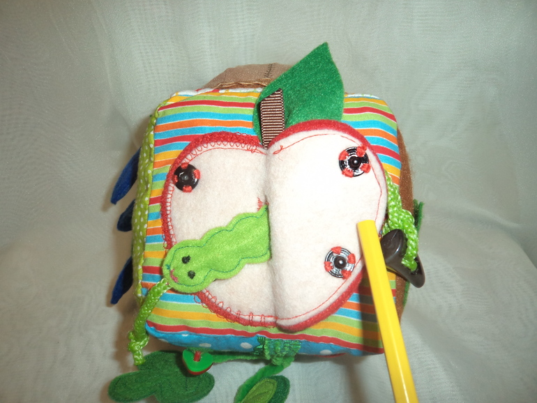 Развивающий кубик