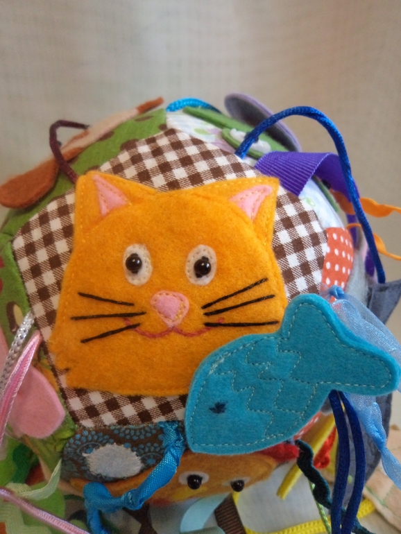 Развивающий мячик "Кто что ест"