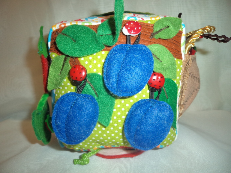 Развивающий кубик