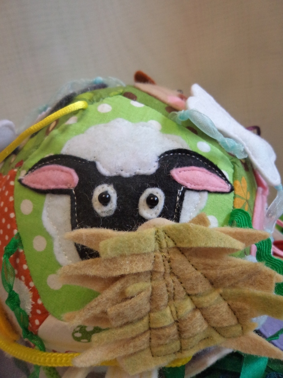 Развивающий мячик "Кто что ест"