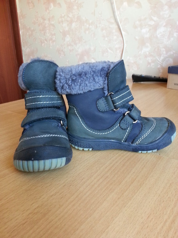 Ботинки зимние на цигейке! Размер 24! Цена 700р+доставка! Состояние отличное!