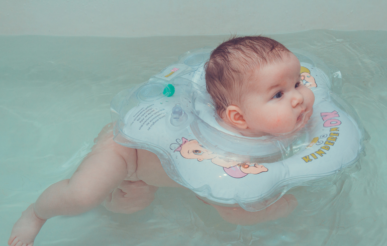 Наш круг для купания КиндеренОК