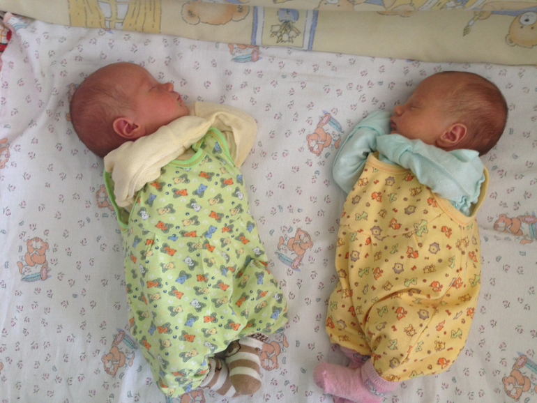 Мы к вам знакомится)))