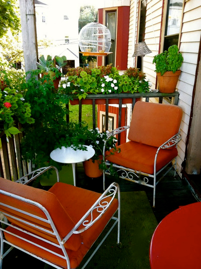 Обустраиваем балкон)