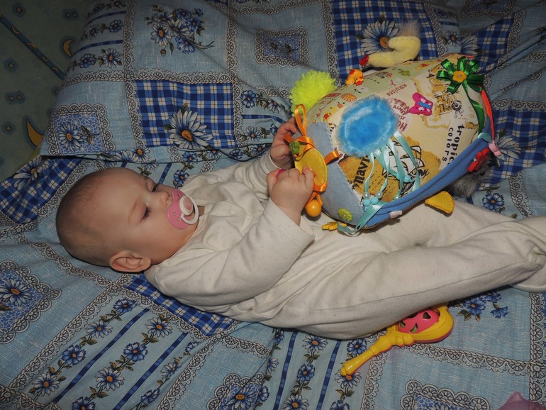 Вот... Кубик смастерили... Оцените, плиз...)))