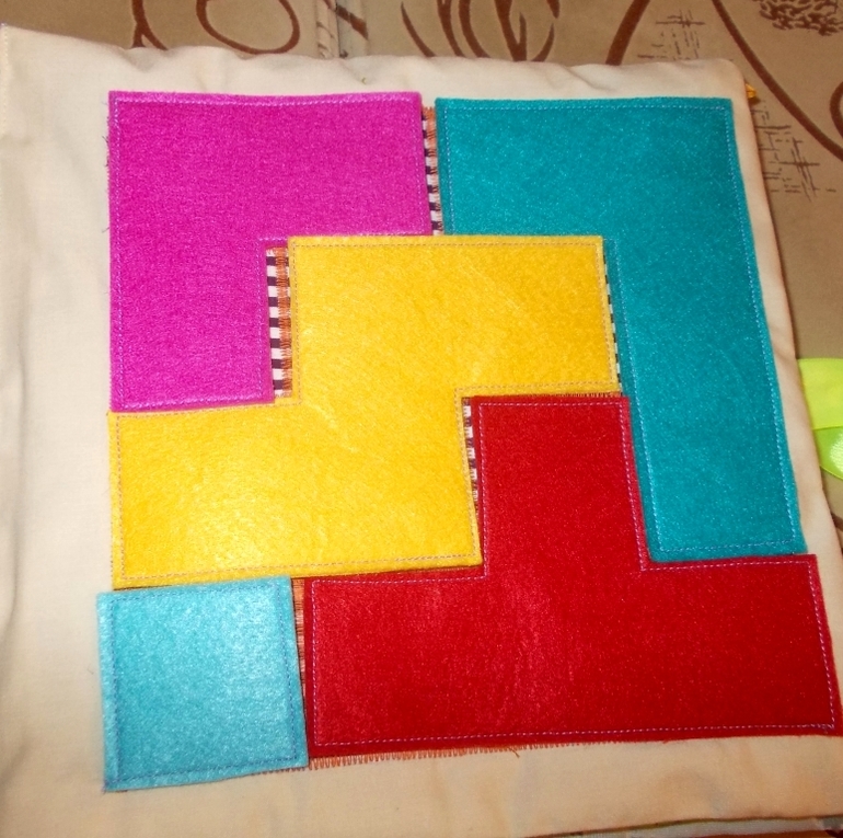 Книжка с Пятачками)