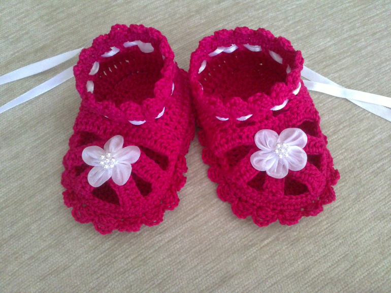 Авторские пинетки и повязки, на заказ,почта.