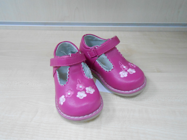 Обувь на девочку в хорошем состоянии от 90 рублей!!!