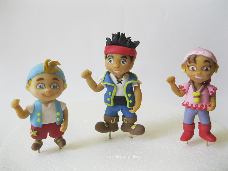 Герои мультфильма "Джейк и пираты Нетландии")