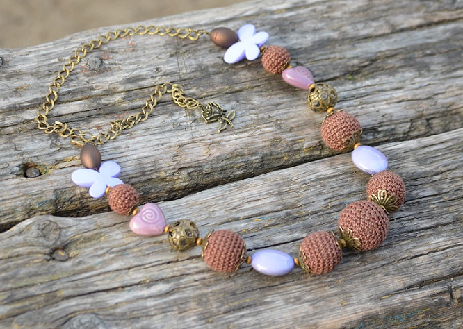 Несколько бус в этностиле