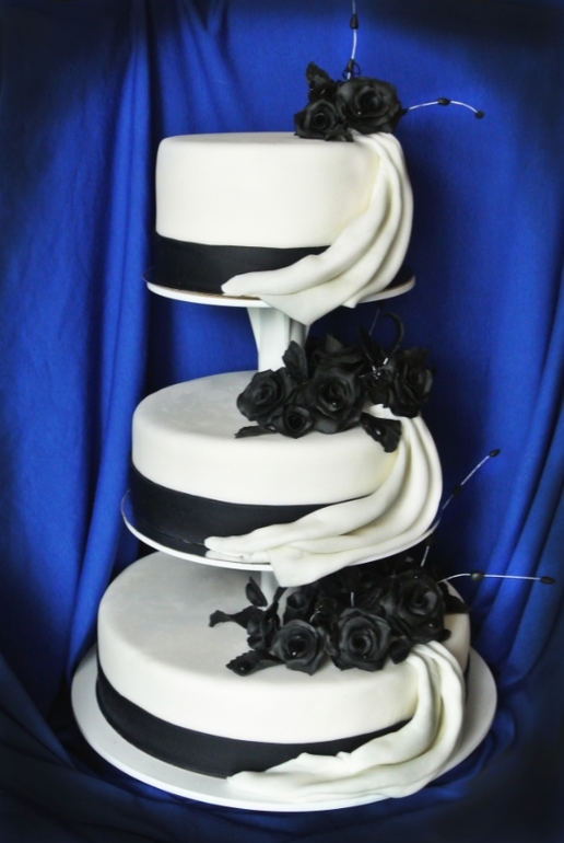 Черно-белый свадебный