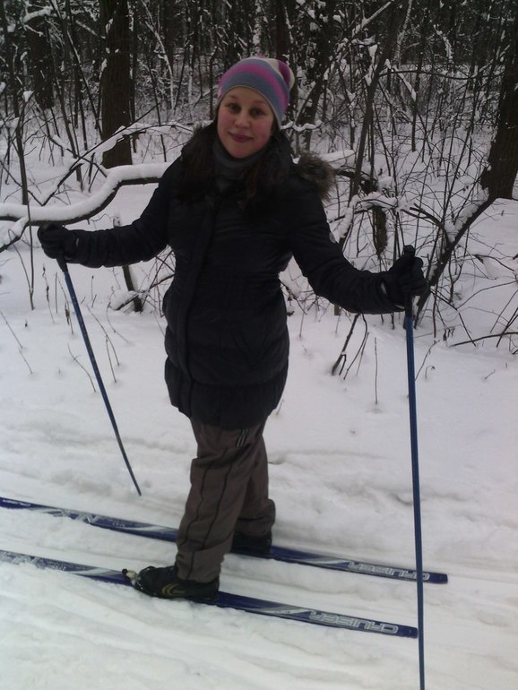 А сегодня мы на лыжах)))