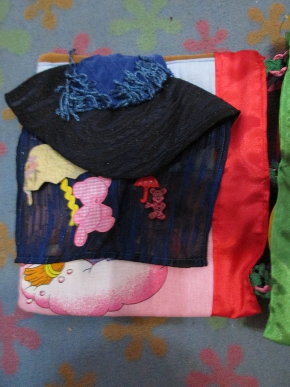 Развивающая книжечка для Дашки.