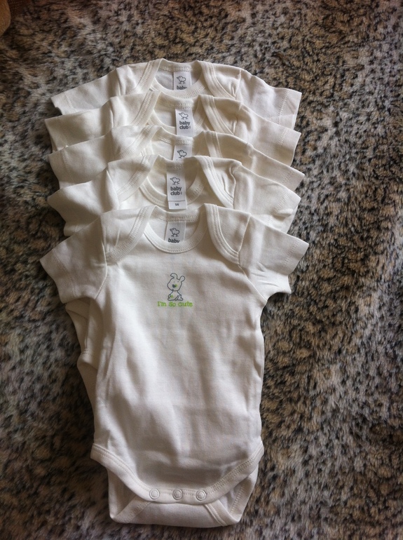 Приданое для июньского малыша. Чего не хватает?