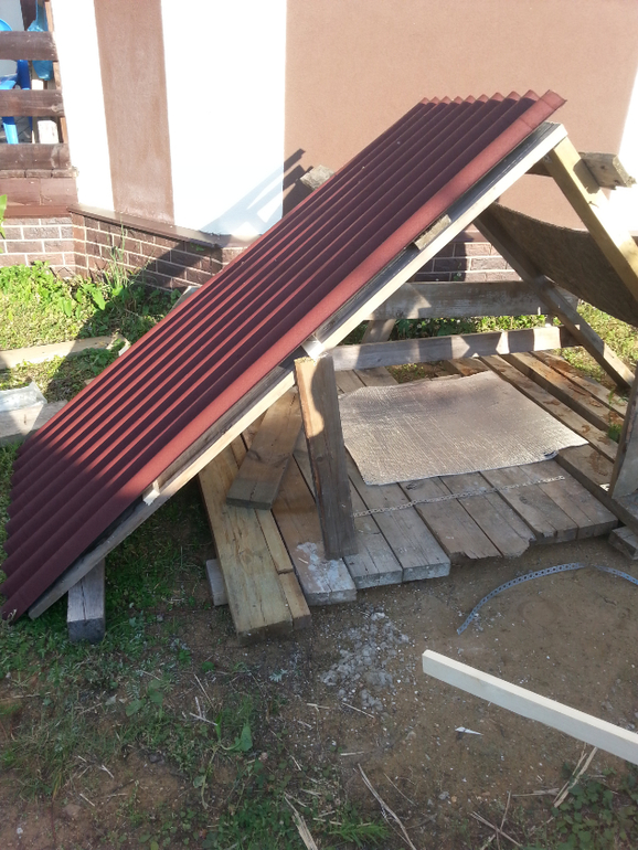 Свой мааааленький домик.