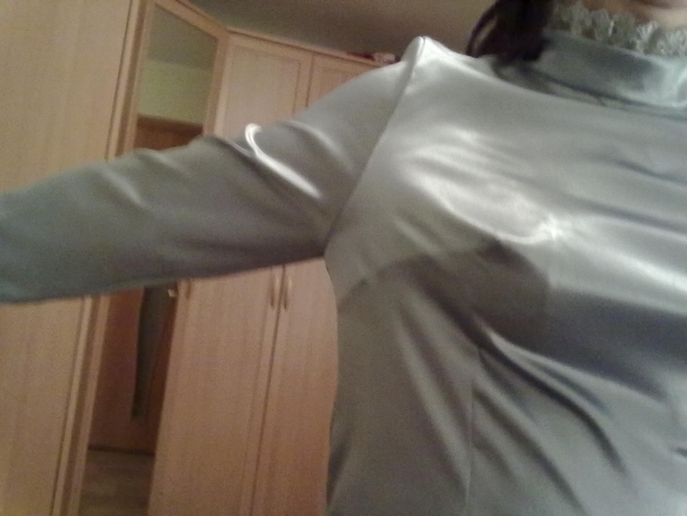 мучительная блузка