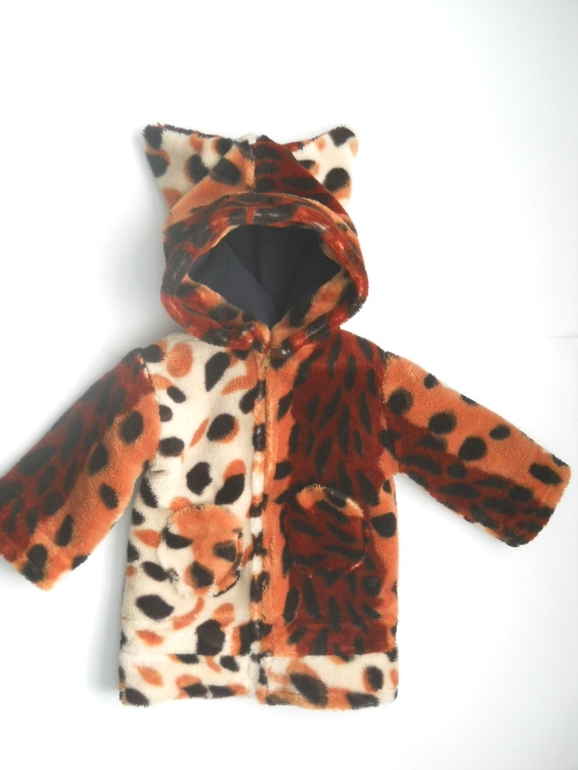 Сшила с теплого одеялка)