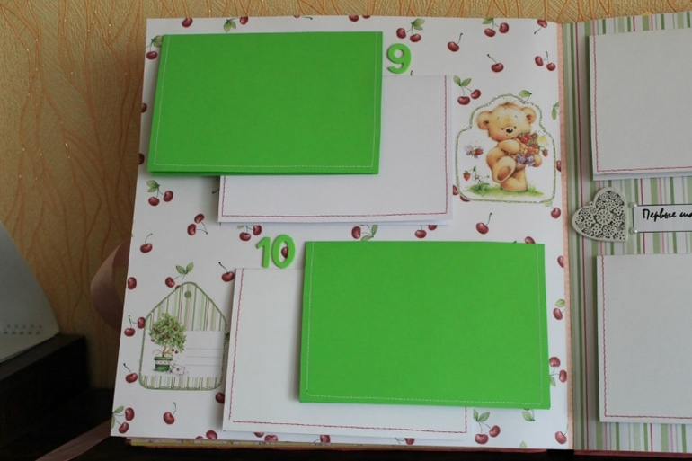 Альбом для малышки "Первый год жизни")